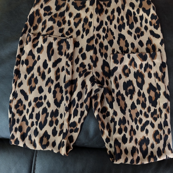 Chico's Leopard-Pattern Ankle Pants in Tan and Black - Picture 7 of 7